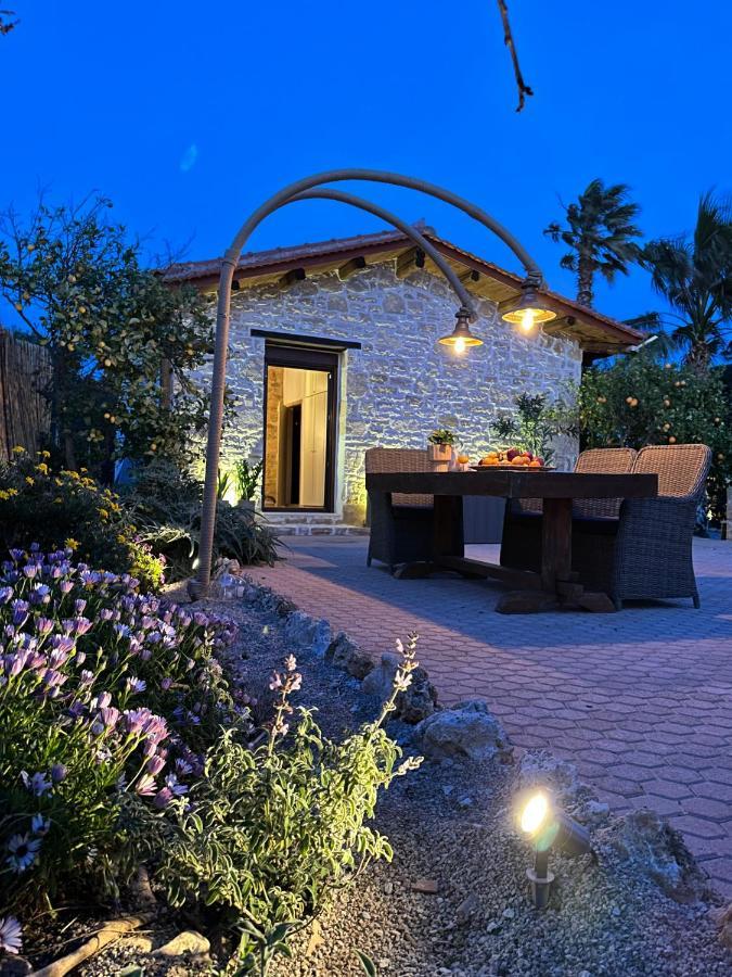 Villa Aspasia With Private Jacuzzi - Oasis Resort Kokkinos Pirgos Exterior foto