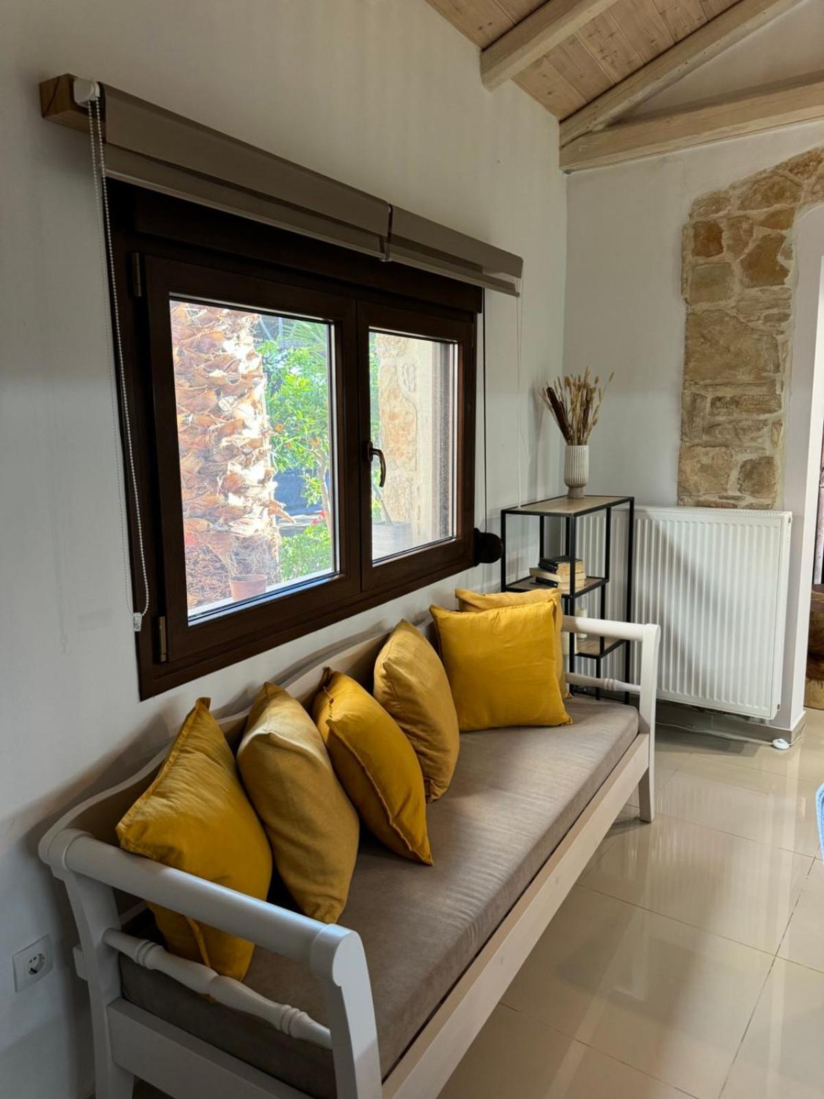 Villa Aspasia With Private Jacuzzi - Oasis Resort Kokkinos Pirgos Exterior foto