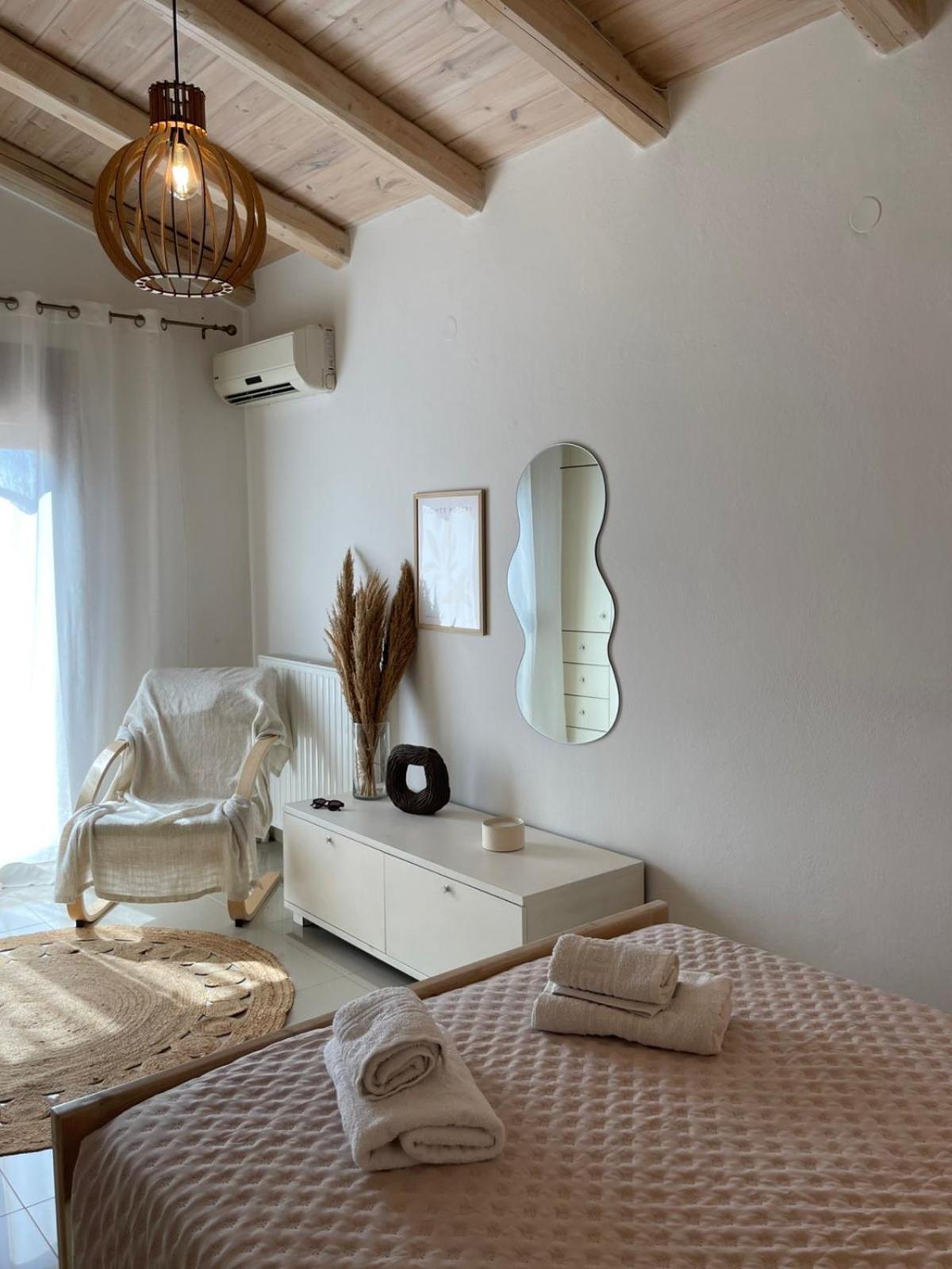 Villa Aspasia With Private Jacuzzi - Oasis Resort Kokkinos Pirgos Exterior foto